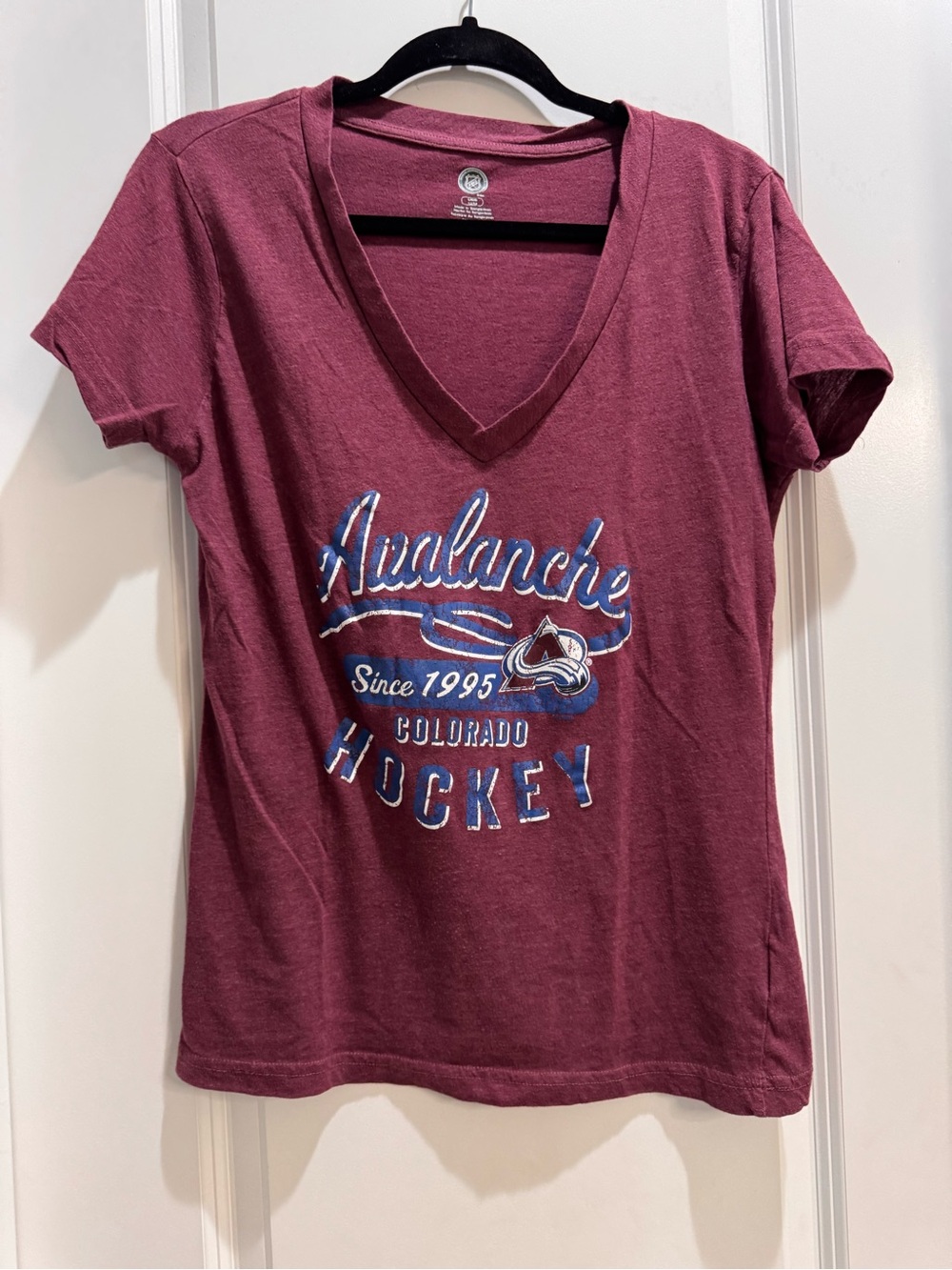 NHL Colorado Avalanche Hockey Burgundy Vneck Tee ShortSleeve Armpit To Armpit20”
